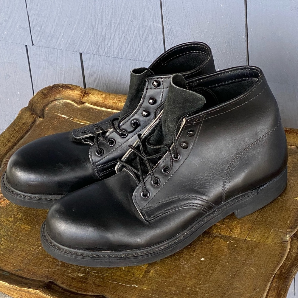 Classic Black Leather Men's Boots